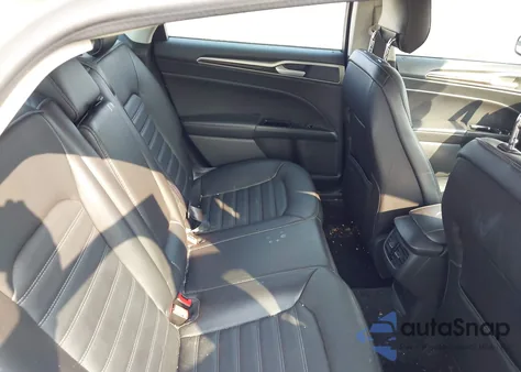 2015 Ford Fusion Se z USA, uszkodzony, nr VIN 3FA6P0HD9FR156632